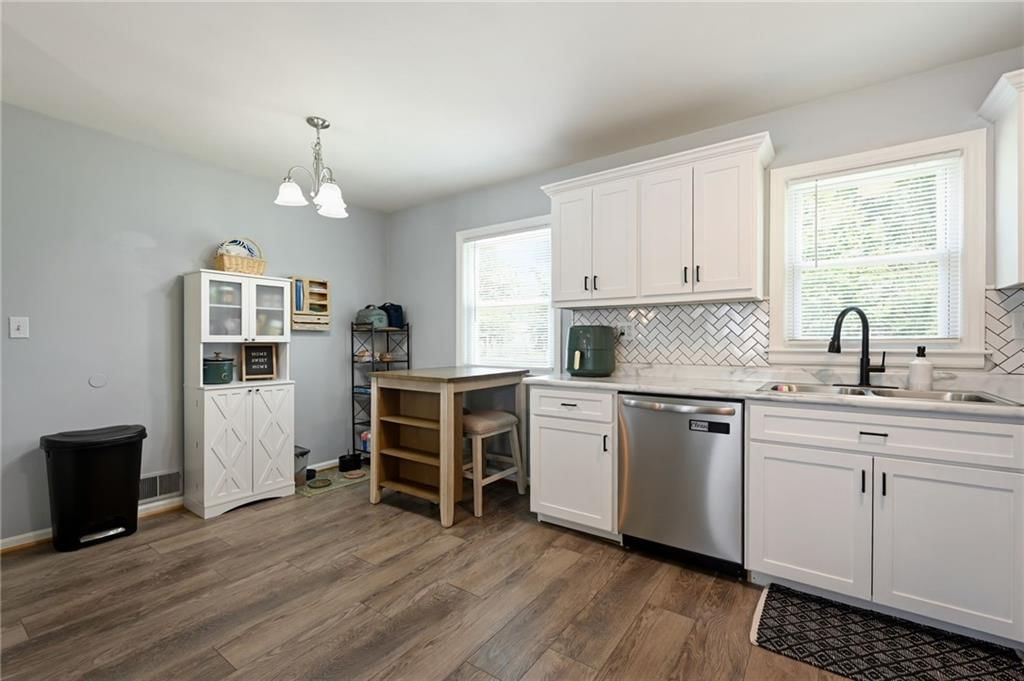 6325 KENTUCKY Avenue — photo 11