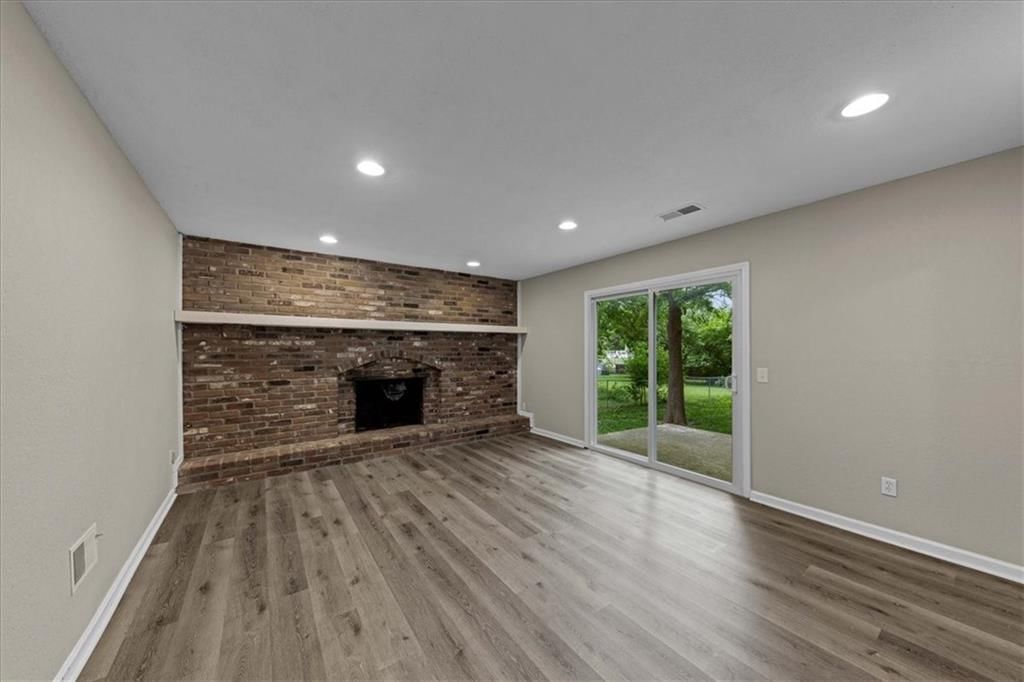 6220 Greenwood Drive — photo 15