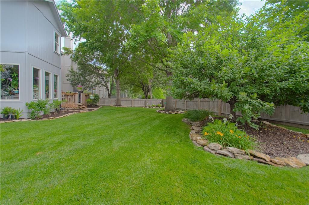 16097 S Avalon Street — photo 8