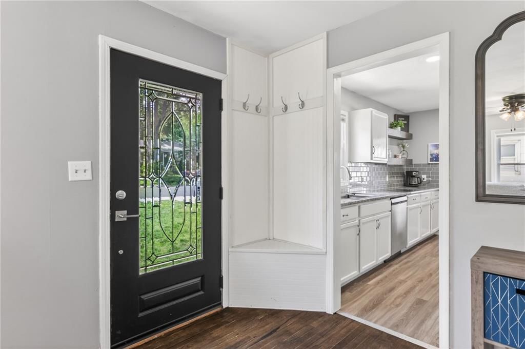 1711 N Dodgion Avenue — photo 10