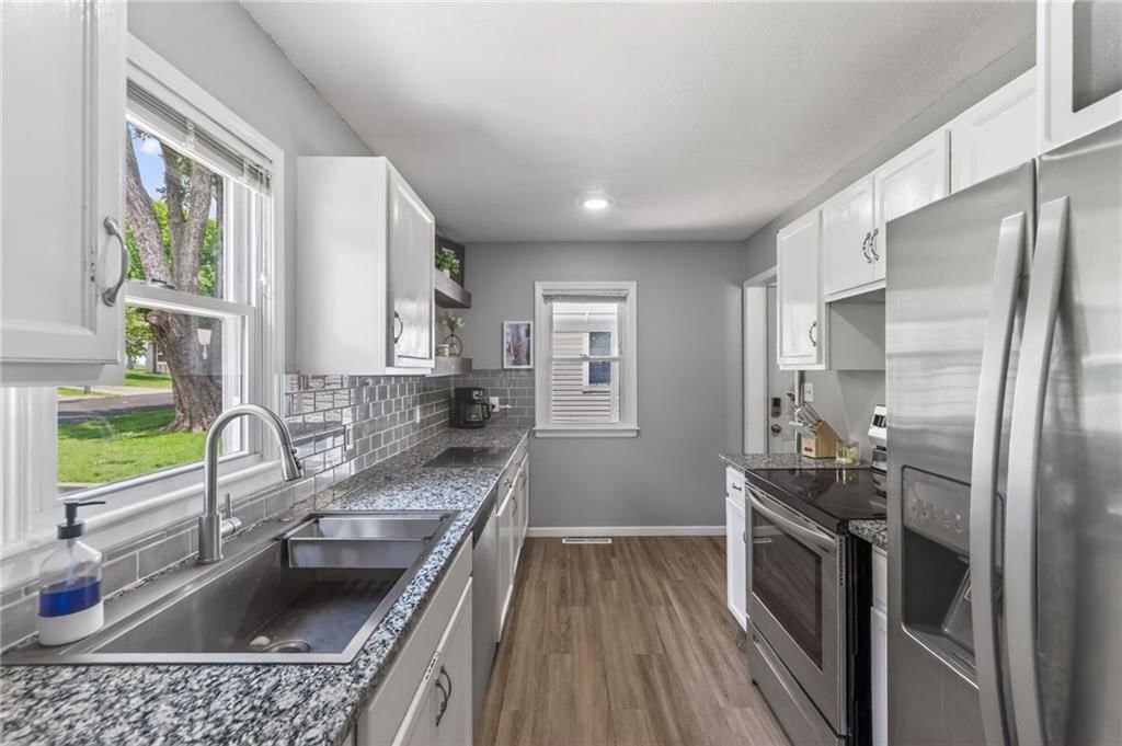 1711 N Dodgion Avenue — photo 12