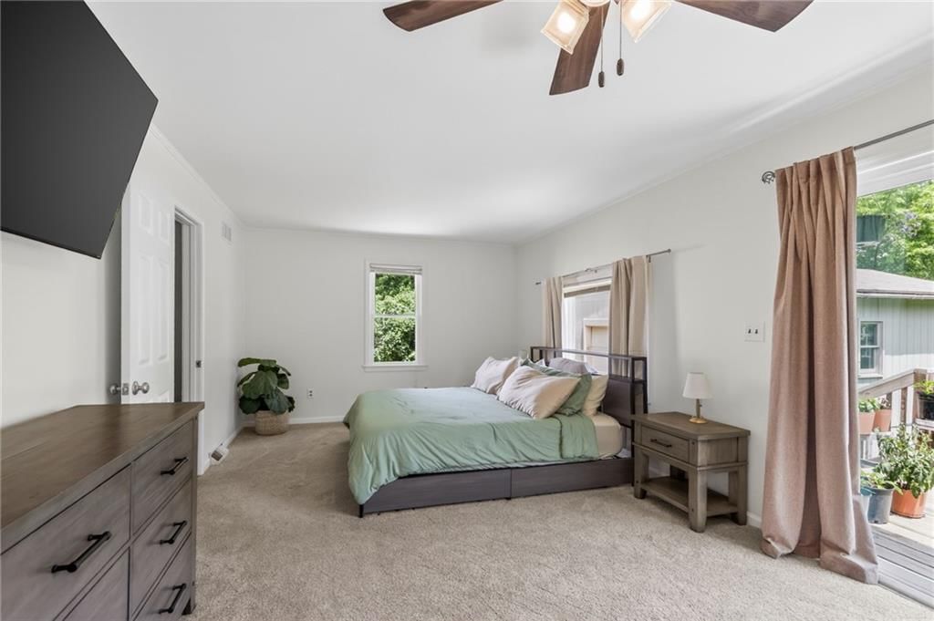 1711 N Dodgion Avenue — photo 18