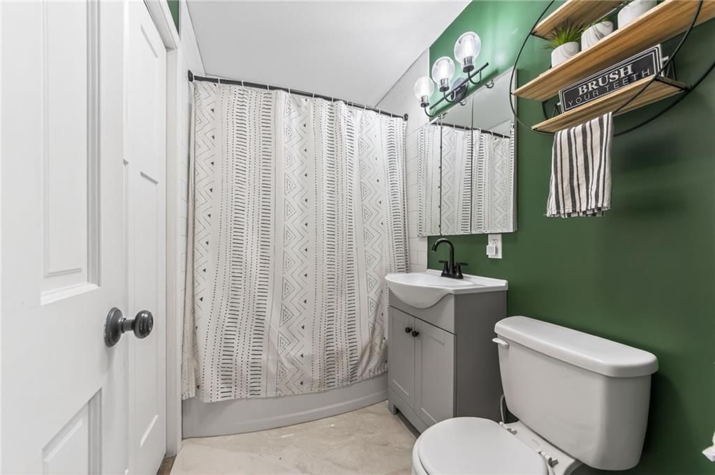 1711 N Dodgion Avenue — photo 26