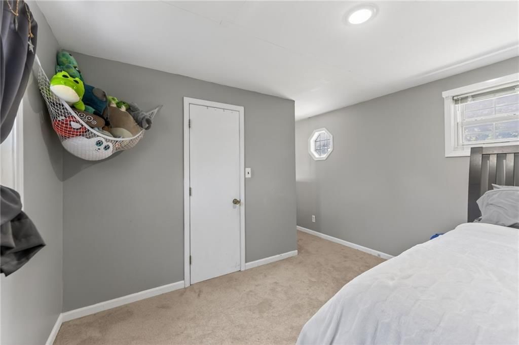 1711 N Dodgion Avenue — photo 29