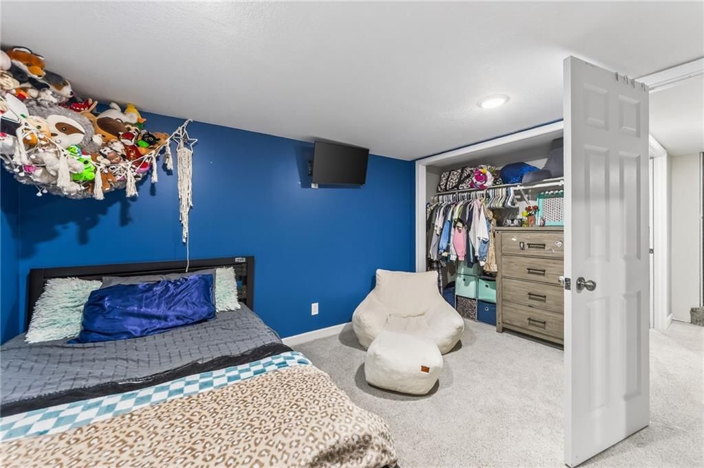 1711 N Dodgion Avenue — photo 32