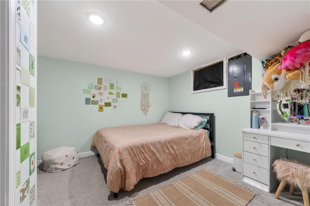 1711 N Dodgion Avenue — photo 33