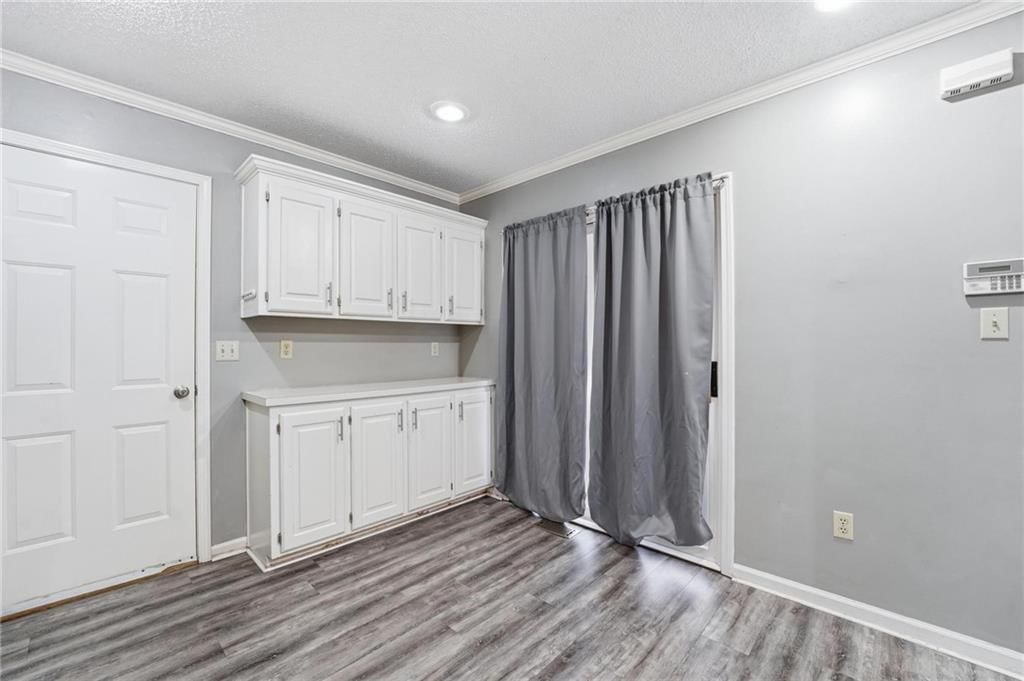 212 E Hansen Court — photo 8