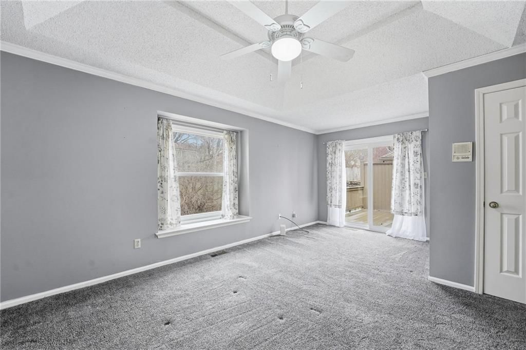 212 E Hansen Court — photo 11