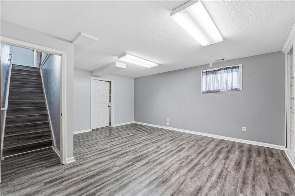 212 E Hansen Court — photo 22