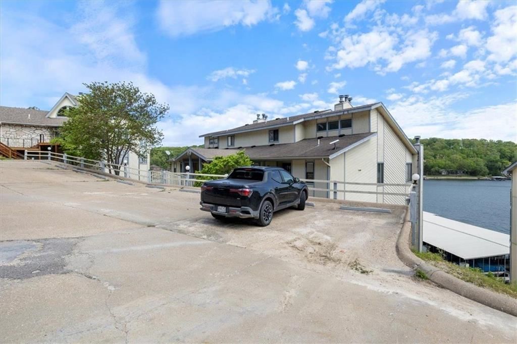 244 Bluff Boulevard — photo 31