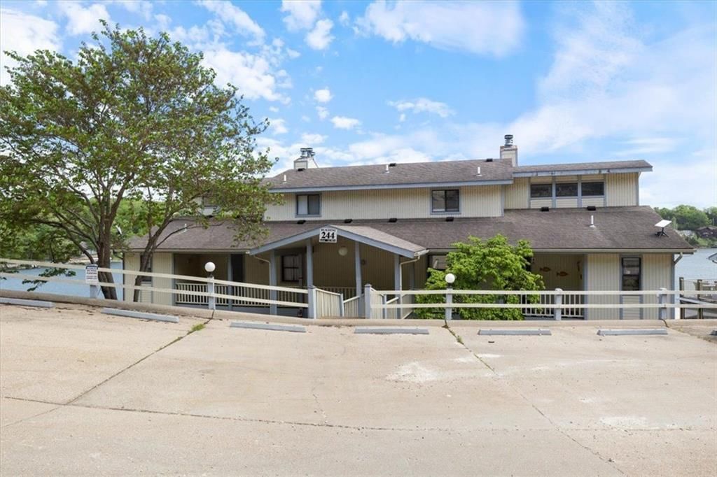 244 Bluff Boulevard — photo 32
