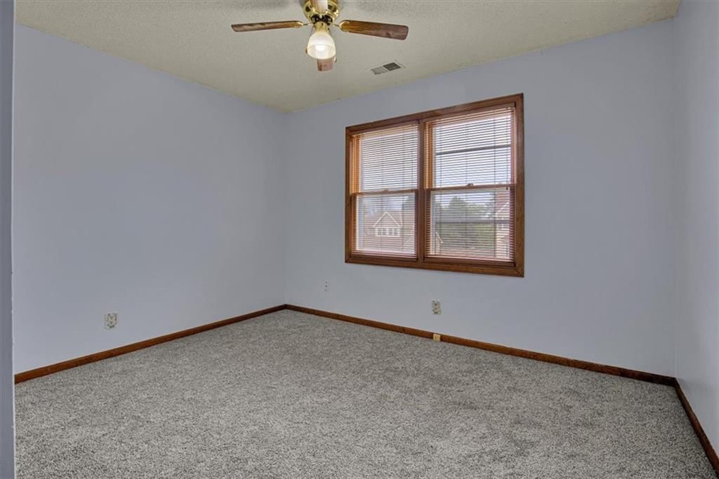 8020 N Flora Avenue — photo 24