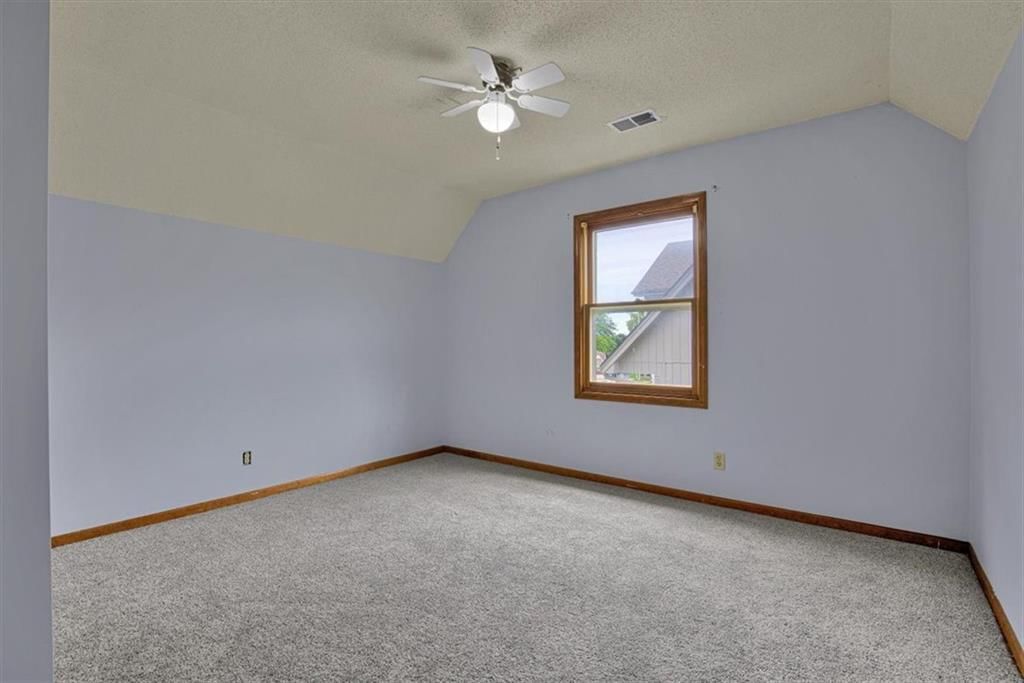 8020 N Flora Avenue — photo 25