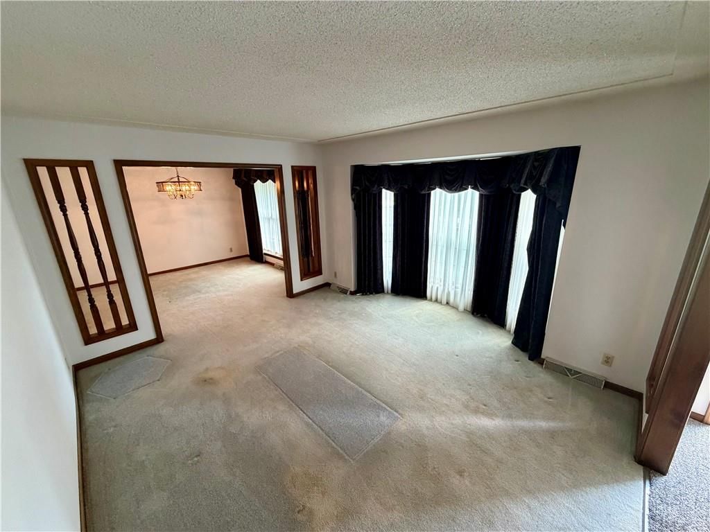 14233 Parish Drive — photo 5