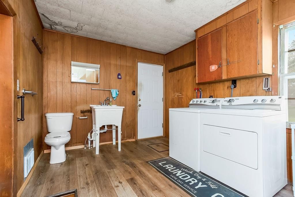 104 W Park Street — photo 17