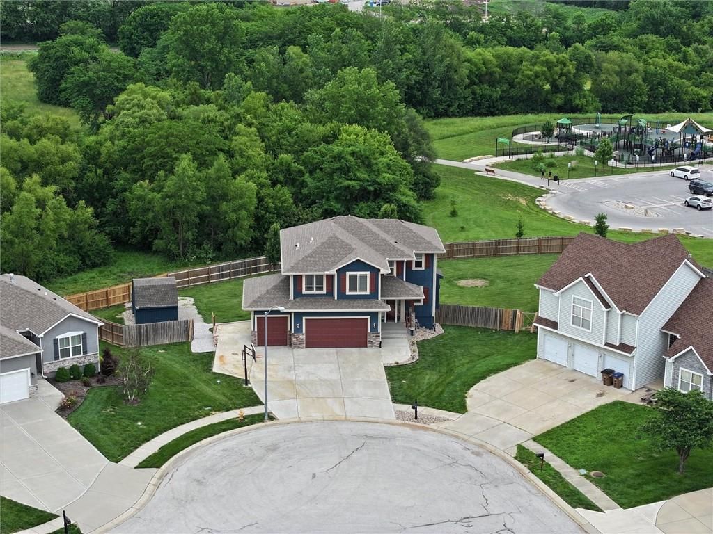 1010 Clayton Drive — photo 3