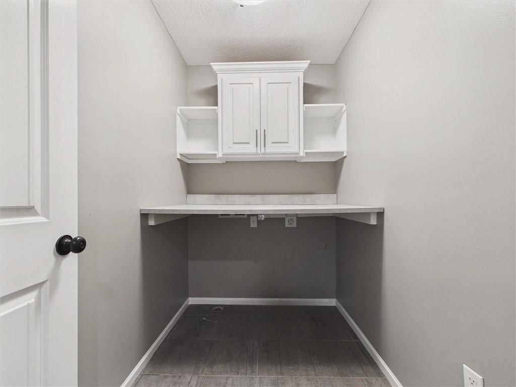 1010 Clayton Drive — photo 15