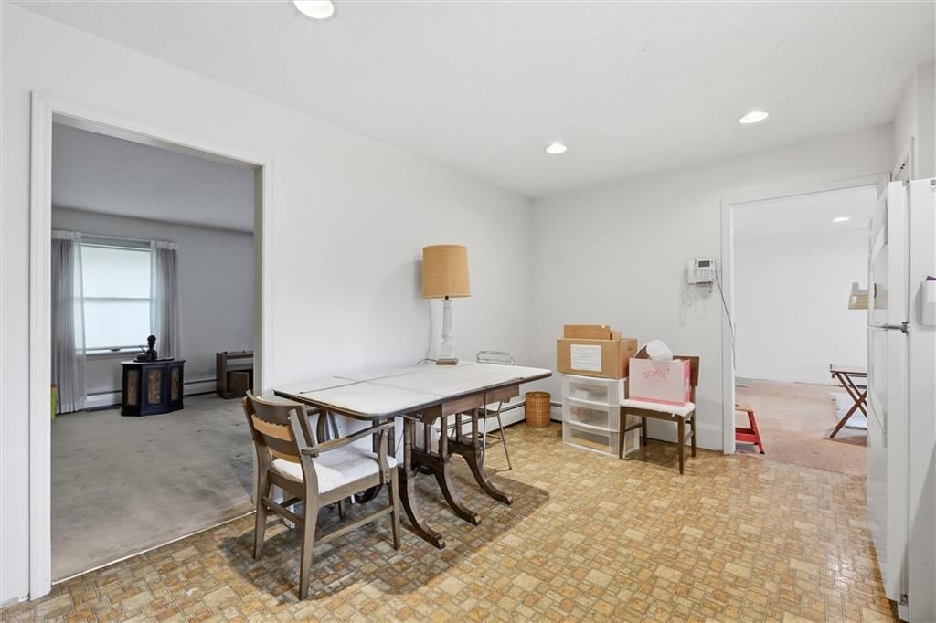 610 E 107th Terrace — photo 16