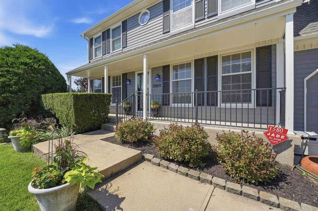 15804 Woodson Street — photo 4