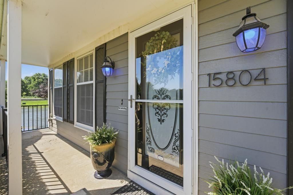 15804 Woodson Street — photo 5