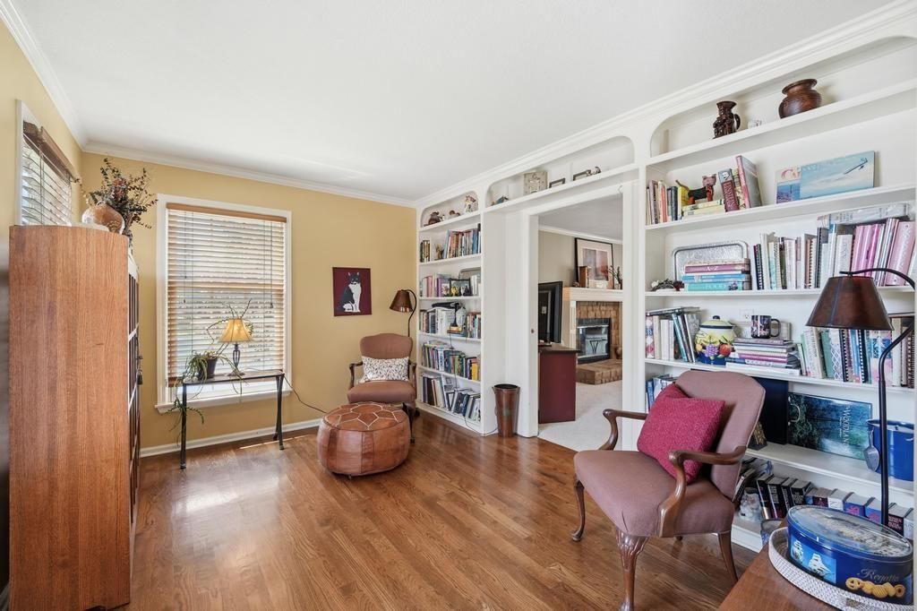 15804 Woodson Street — photo 11
