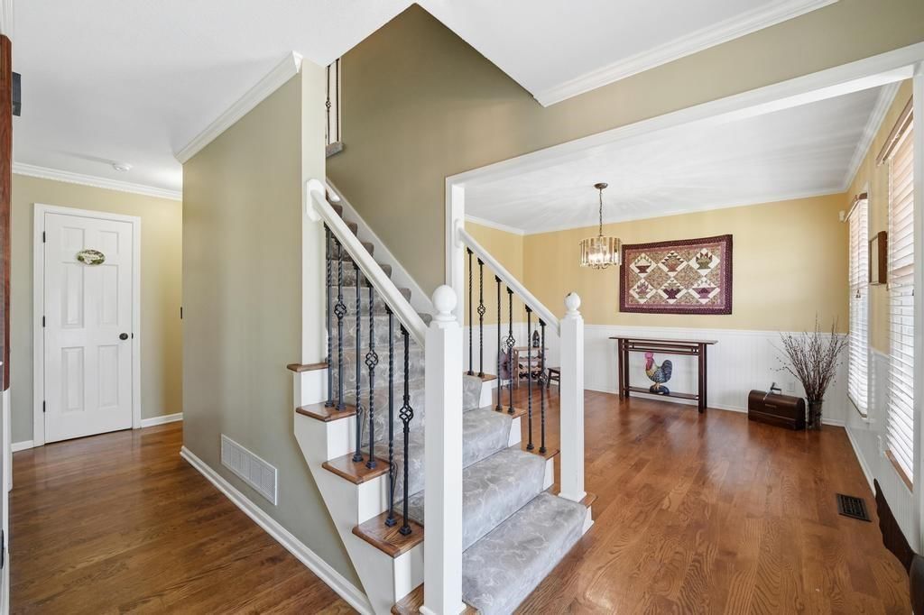 15804 Woodson Street — photo 14
