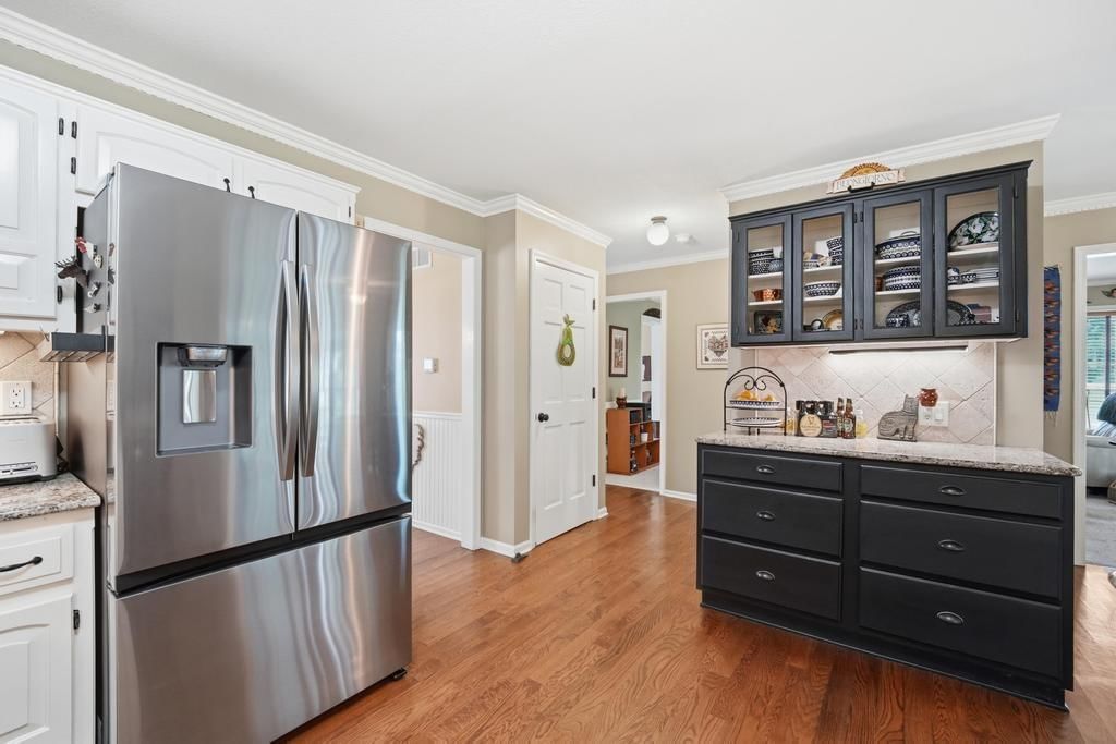 15804 Woodson Street — photo 18