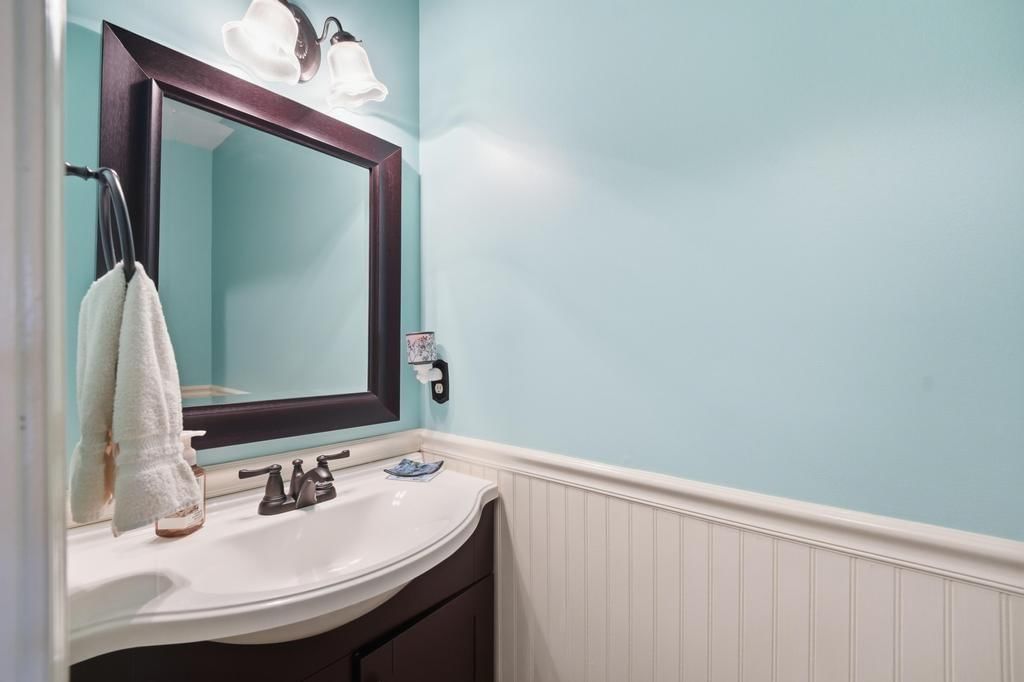15804 Woodson Street — photo 22