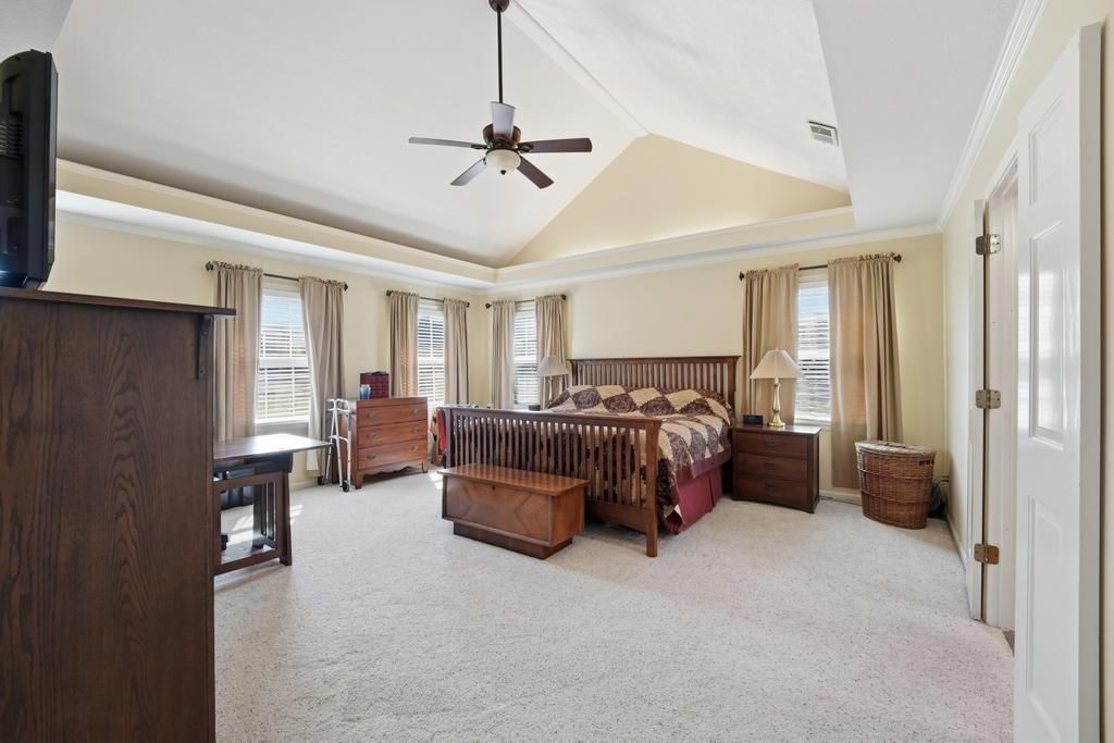 15804 Woodson Street — photo 25