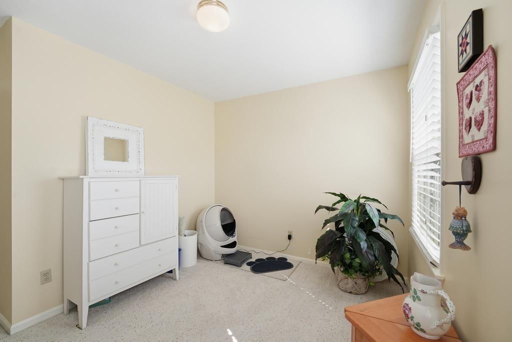 15804 Woodson Street — photo 34