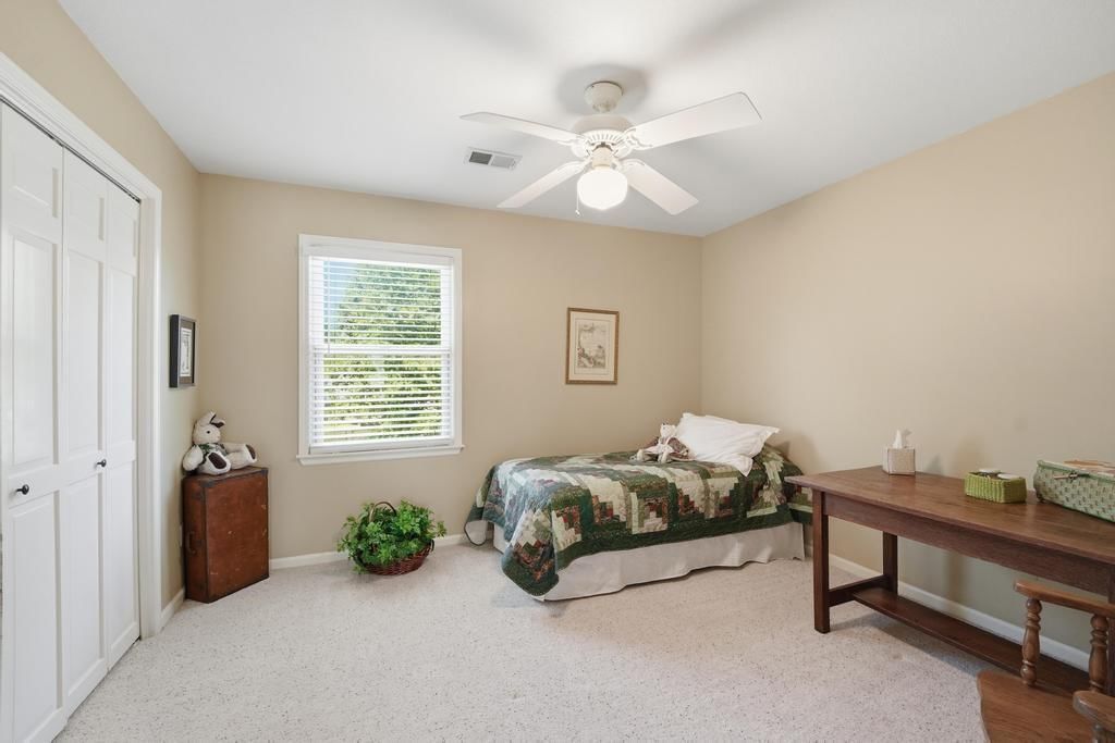 15804 Woodson Street — photo 35
