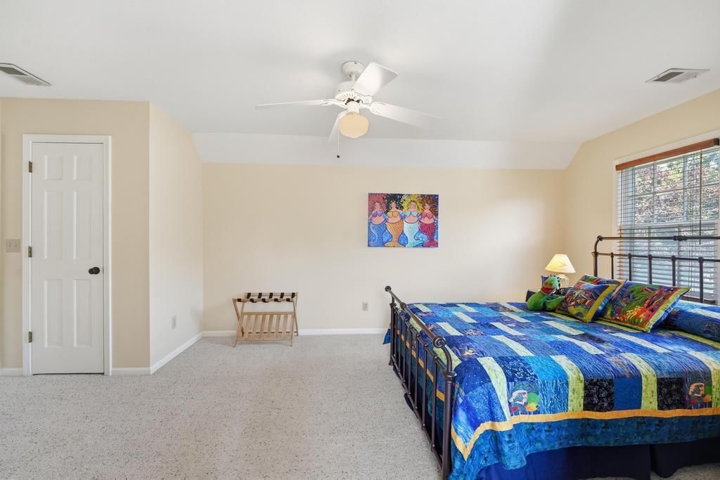 15804 Woodson Street — photo 41