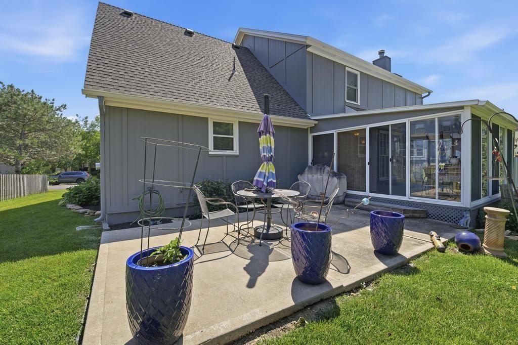 15804 Woodson Street — photo 47