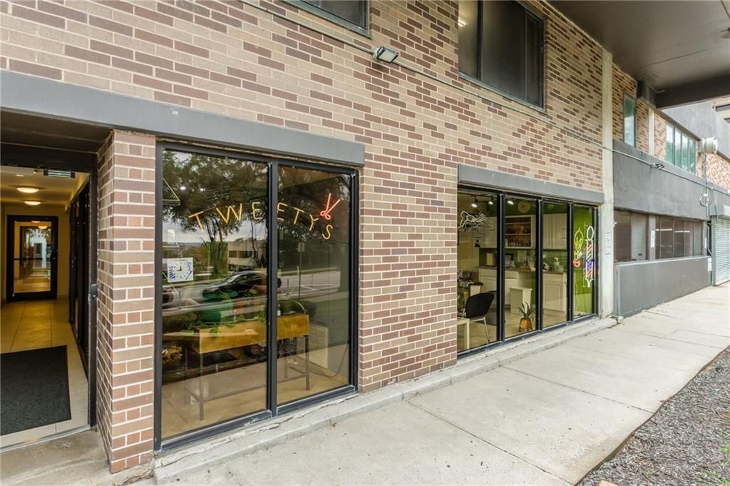 700 E 8TH Street — photo 27