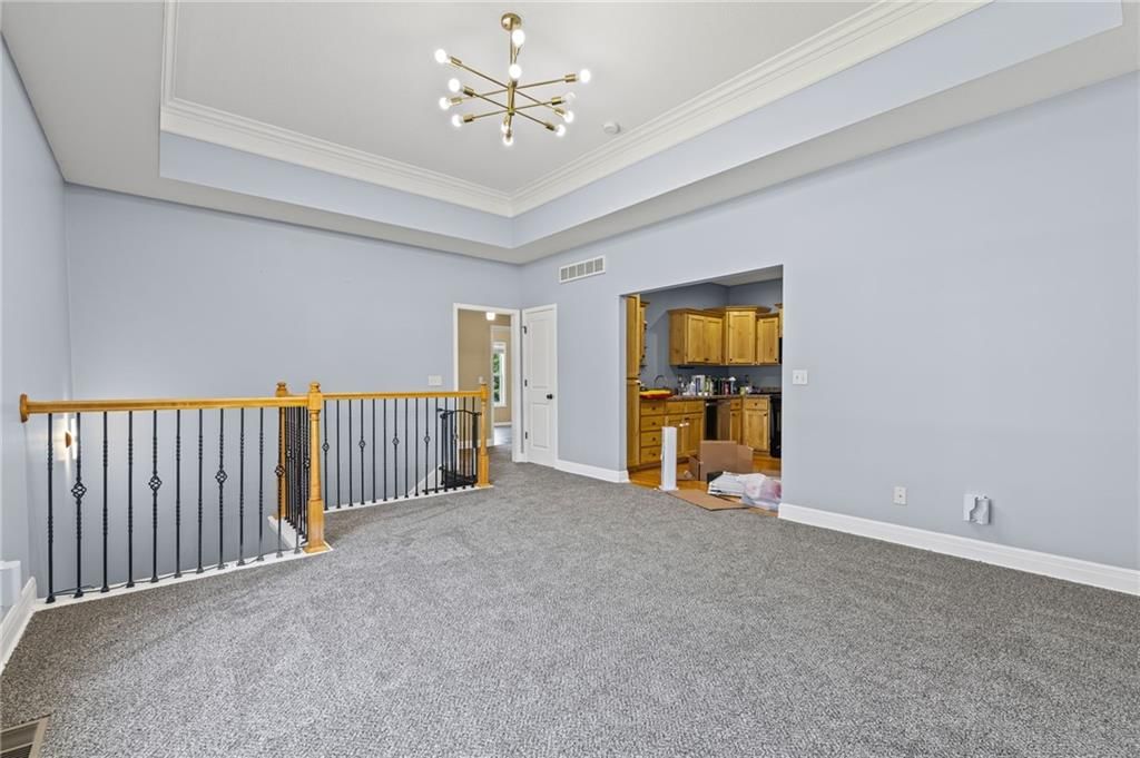 163 Warner Avenue — photo 5
