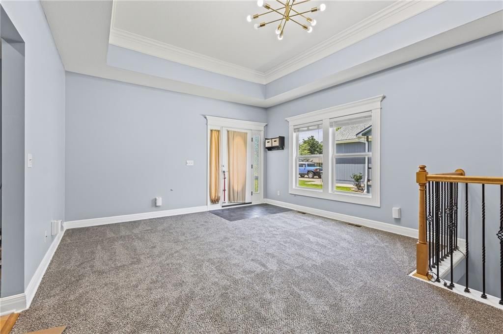 163 Warner Avenue — photo 7