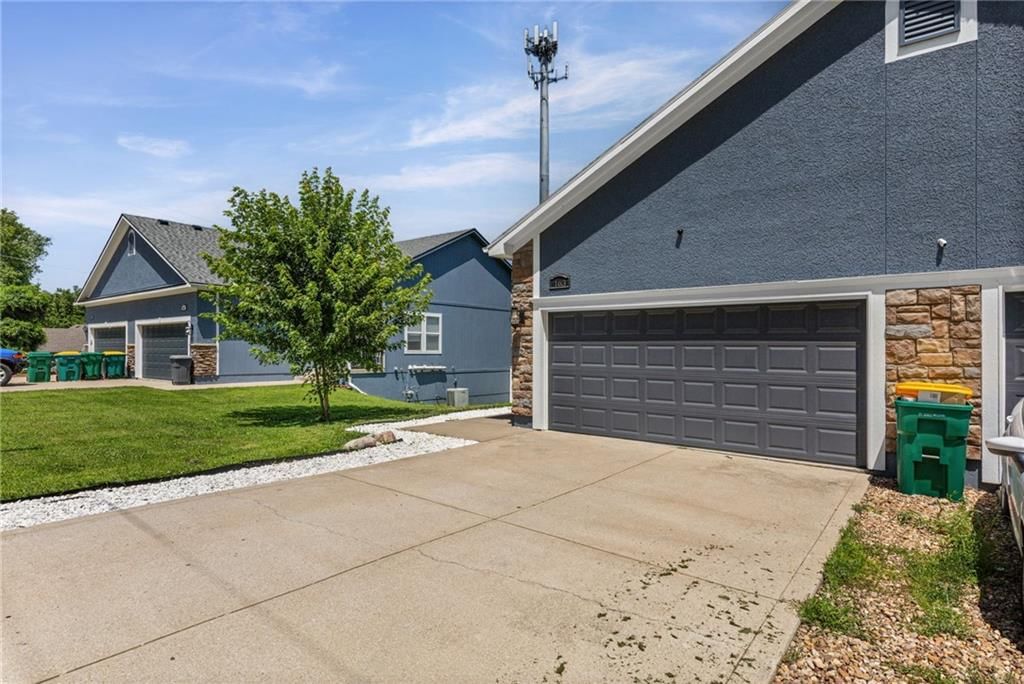 163 Warner Avenue — photo 22