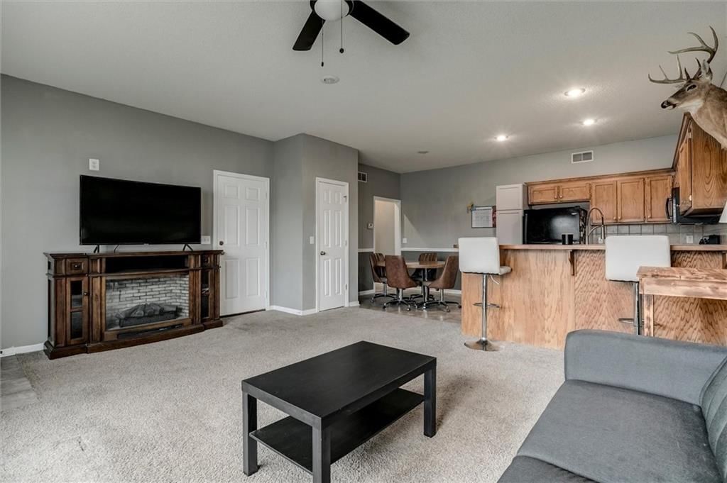 22615 W 76th Terrace — photo 3
