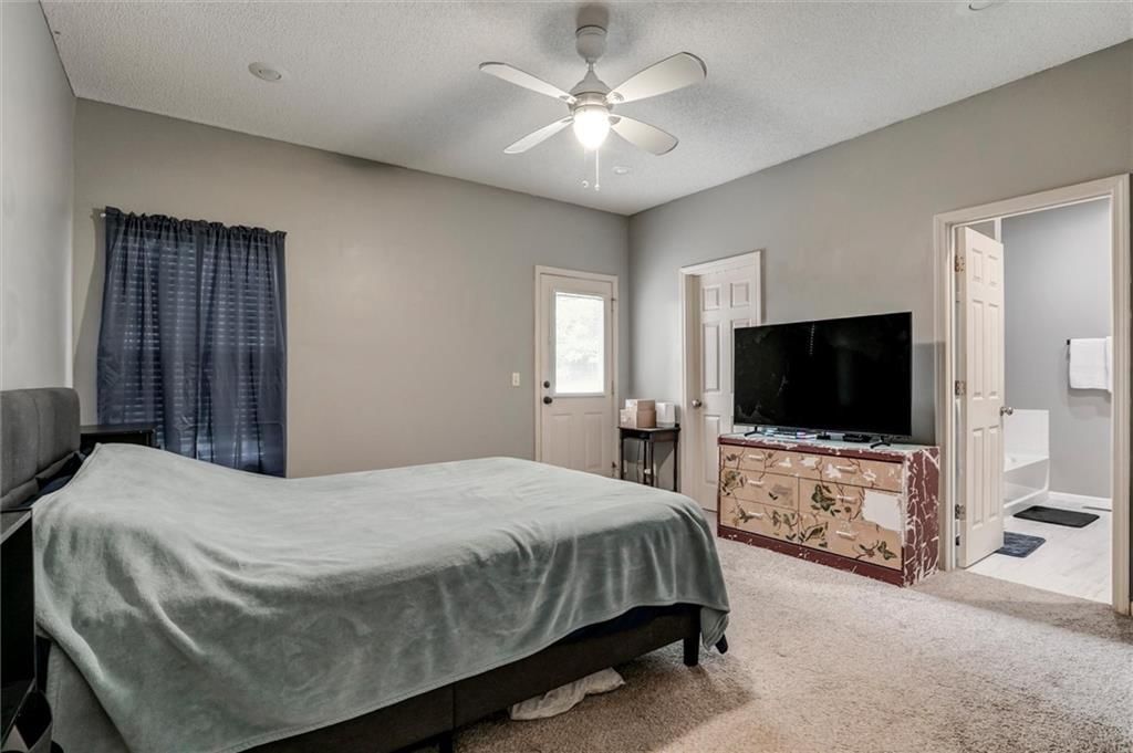 22615 W 76th Terrace — photo 8