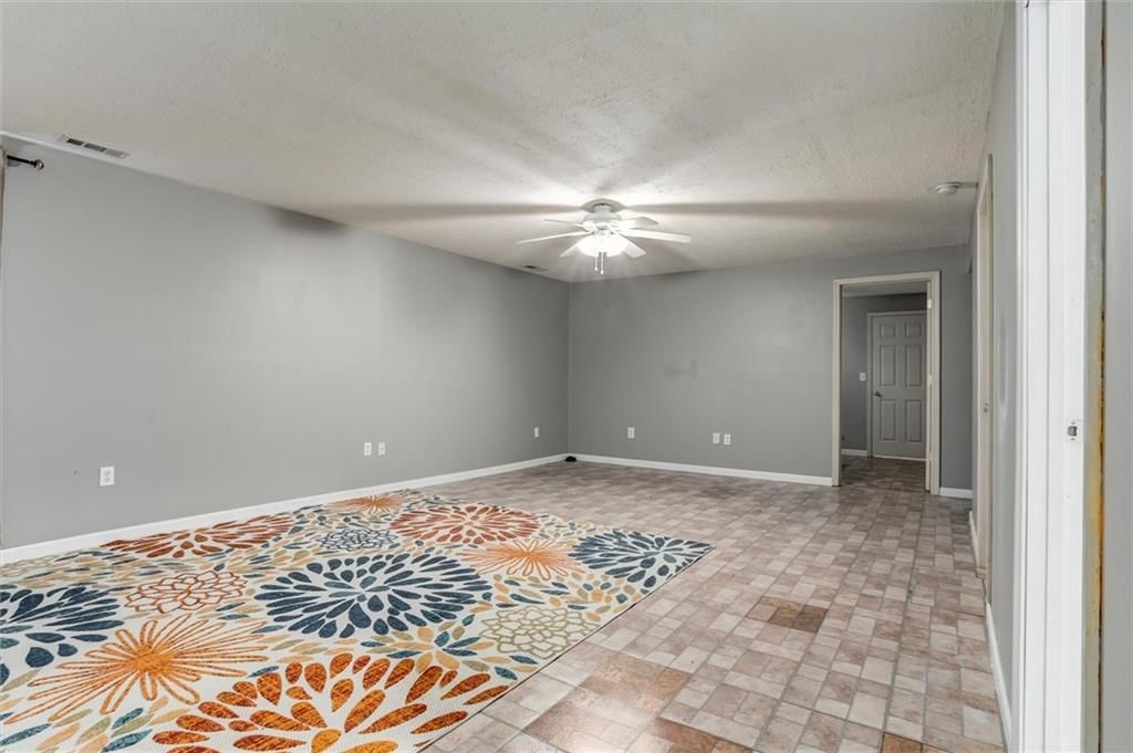 22615 W 76th Terrace — photo 16