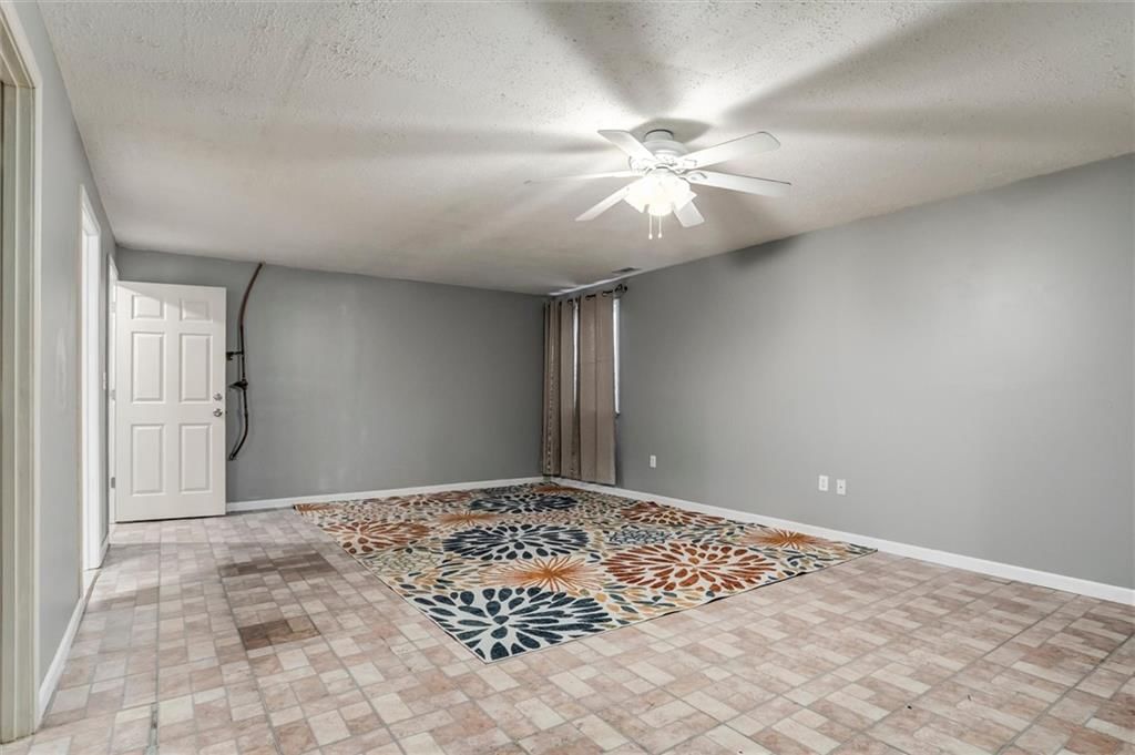 22615 W 76th Terrace — photo 17