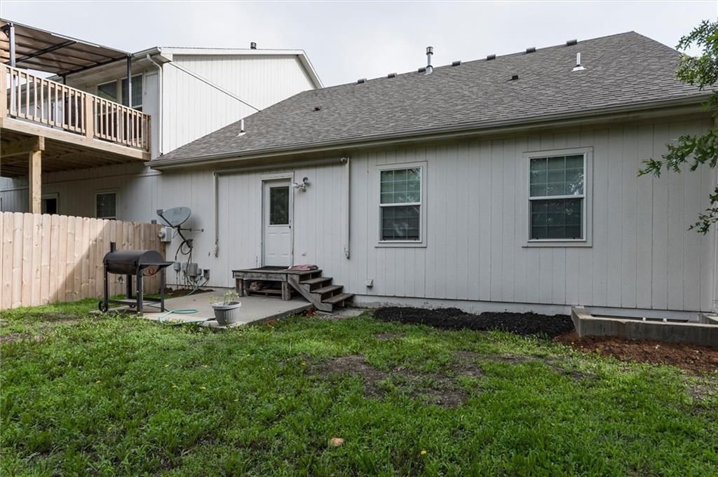22615 W 76th Terrace — photo 25