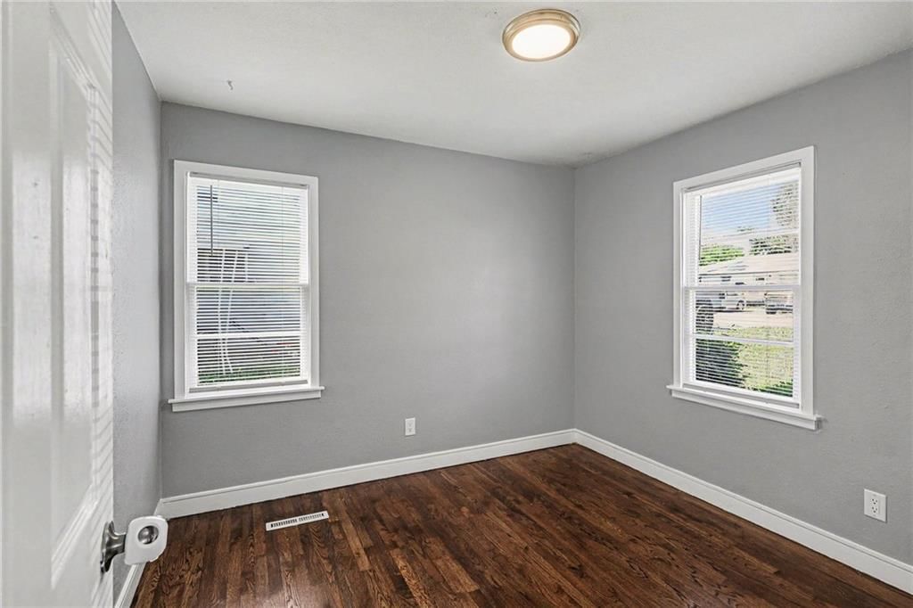 1523 N 45th Terrace — photo 12