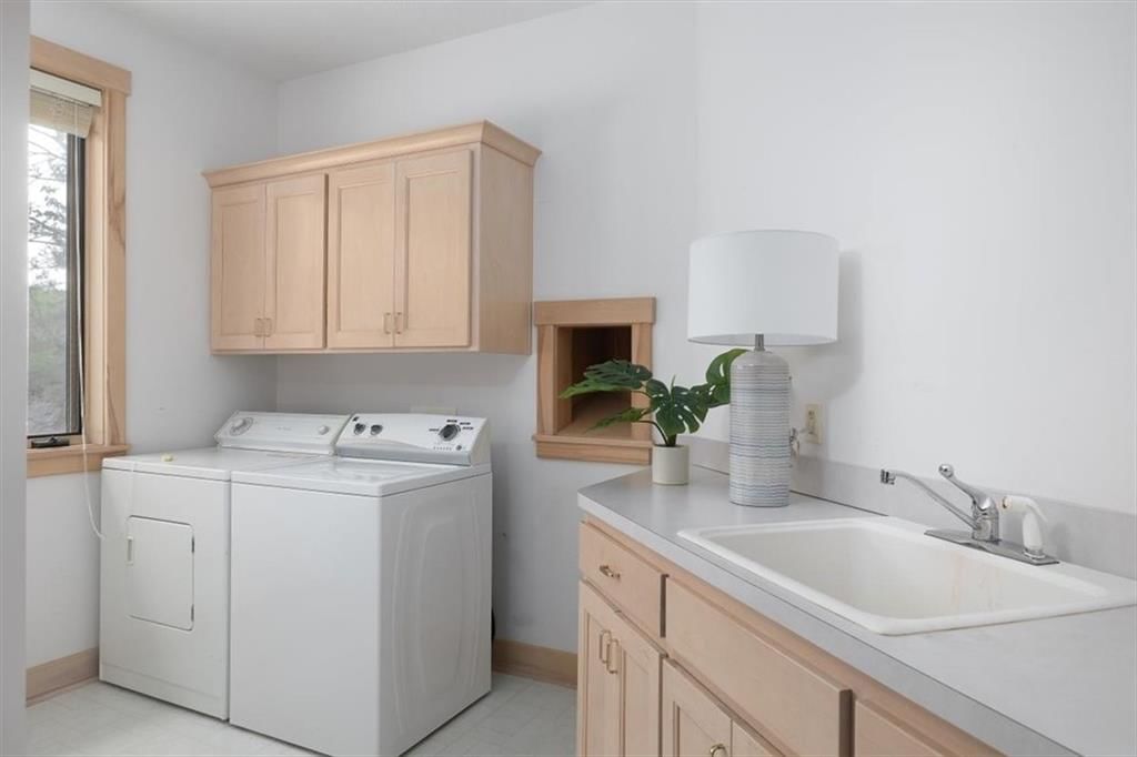 1825 Castle Pine Court — photo 19