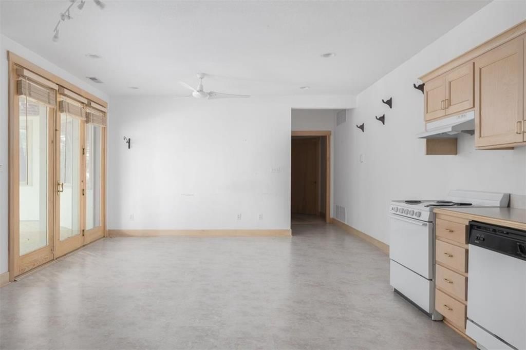 1825 Castle Pine Court — photo 21