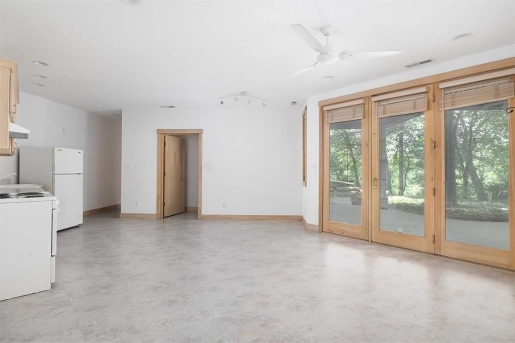 1825 Castle Pine Court — photo 22