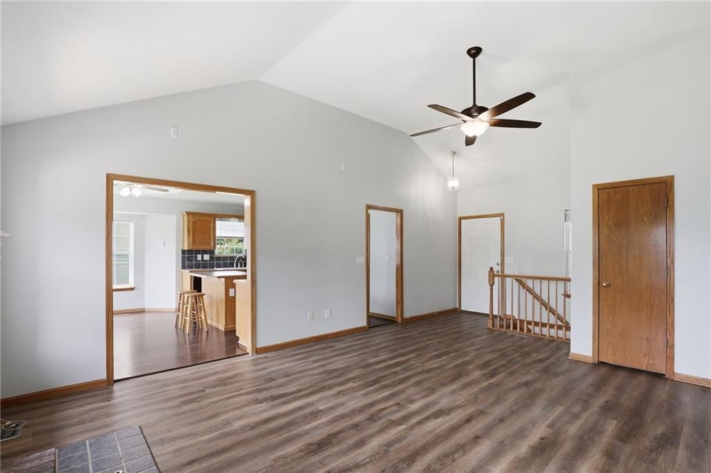 901 SW Foxtail Drive — photo 9