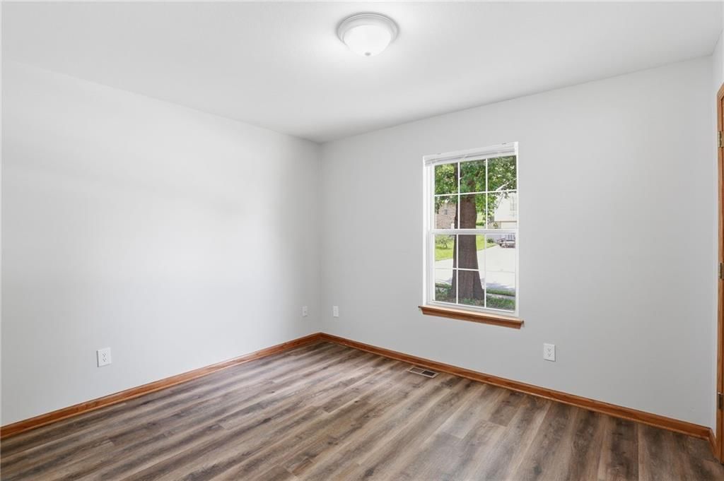 901 SW Foxtail Drive — photo 30