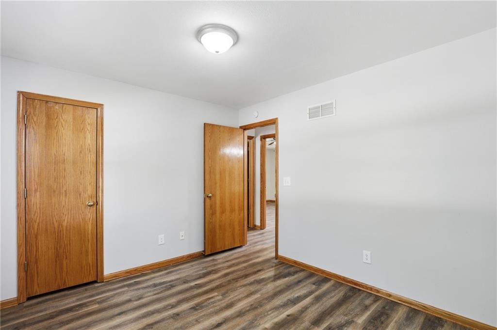 901 SW Foxtail Drive — photo 32