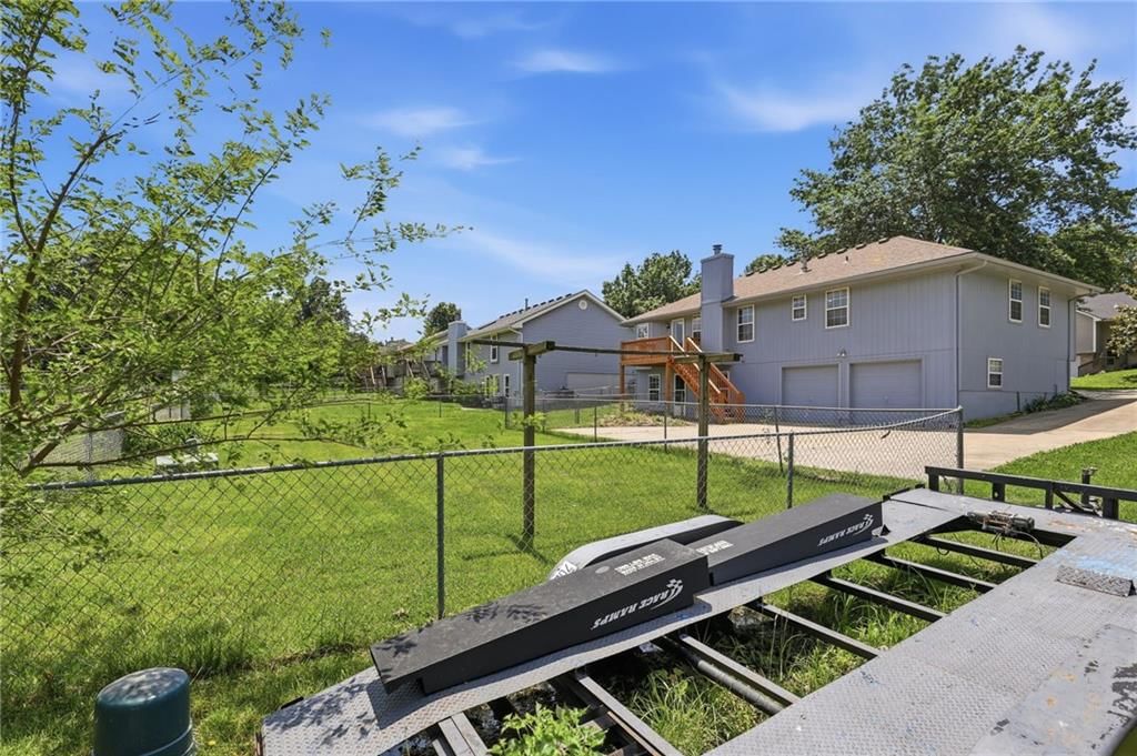 901 SW Foxtail Drive — photo 60